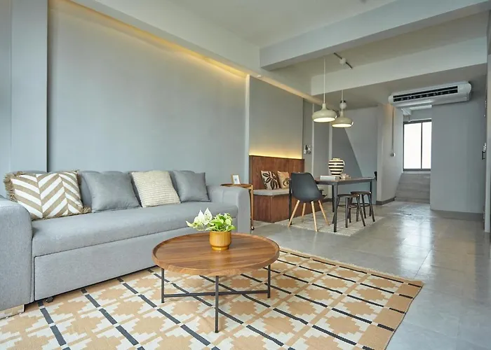 Spacious Duplex 2 Bedroom Max 6 Guests - 3 Min Walk To Bts Nana Apartment *