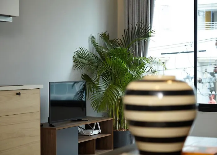 Spacious Duplex 2 Bedroom Max 6 Guests - 3 Min Walk To Bts Nana Bangkok