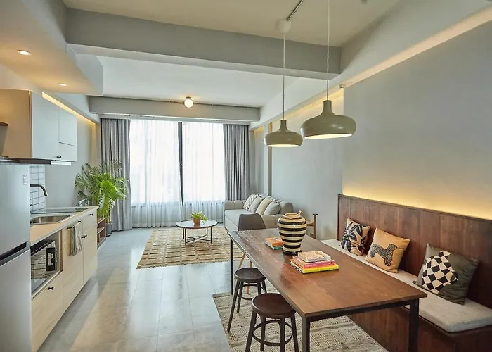 Spacious Duplex 2 Bedroom Max 6 Guests - 3 Min Walk To Bts Nana Apartment *