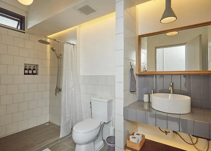 Spacious Duplex 2 Bedroom Max 6 Guests - 3 Min Walk To Bts Nana Bangkok