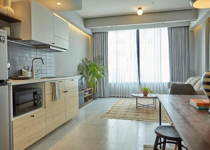 Spacious Duplex 2 Bedroom Max 6 Guests - 3 Min Walk To Bts Nana *