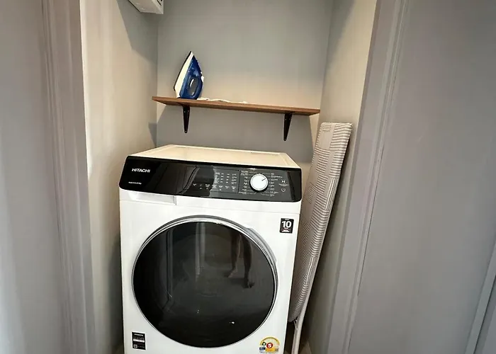 Spacious Duplex 2 Bedroom Max 6 Guests - 3 Min Walk To Bts Nana * Bangkok